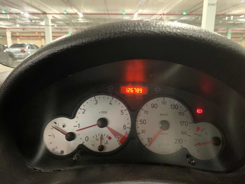 Imagem 9 de 13 de Peugeot 206 2003 1.6 16v Quiksilver 3p