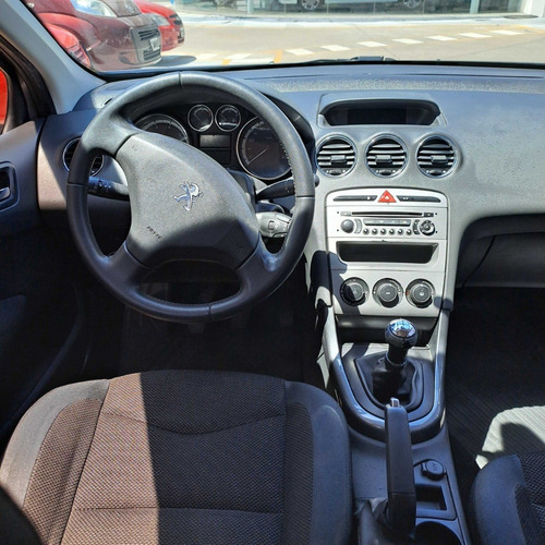Imagen 12 de 18 de Peugeot 408 Allure 2.0n 2013