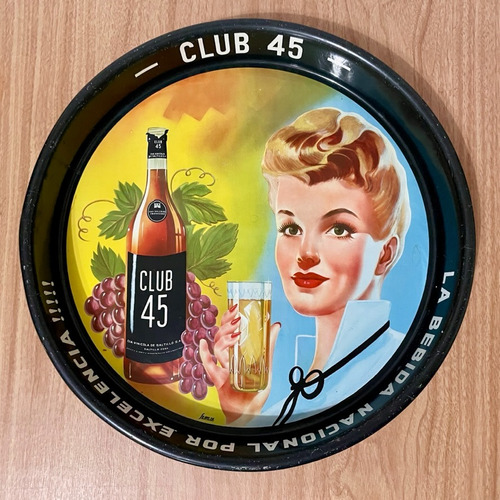 Antigua Bandeja Vintage De Brandy Club 45 De 1970 