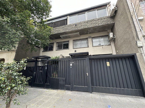 Ph En Venta - Villa Urquiza - Tipo Triplex - 4 Ambientes - Cochera Y Baulera