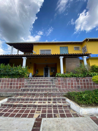 Venta De Quinta En Las Morochas. San Diego 15000 M2. G.g