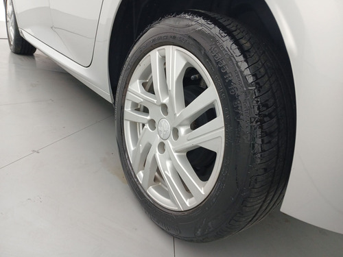 Peugeot 208 1.6 16V FLEX ACTIVE AT6