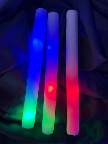 Imagen 3 de 10 de Pack Cotillon Luminoso Combo Fiesta 15 Barras Rompecocos Led