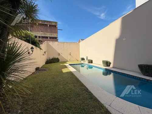 Casa Con , Jardín, Piscina, Cochera Cubierta Venta ,villa Del Parque - foto 1