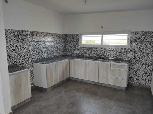 Estupendo Chalet En Los Cocos (01-489)
