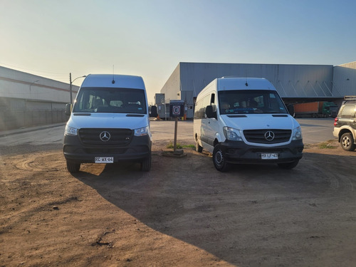 Arriendo/buses/van/con Chofer/