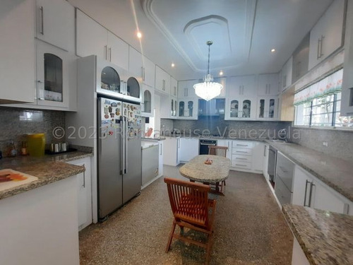 Casa En Venta En Castillejo Mls #24-3074