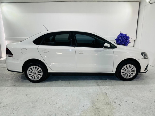 Volkswagen Vento 1.6 Starline At