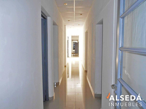 Imagen 3 de 27 de Casa Uso Comercial - Luis Agote