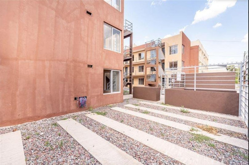 Venta Departamento 2 Ambientes En Moron Sur