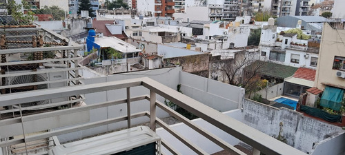 Monoambiente Con Balcón