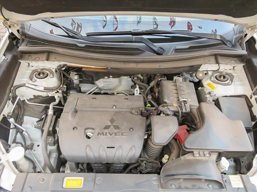 Imagem 8 de 12 de Mitsubishi Outlander Outlander 2.0 16v Teto Solar E Bancos D