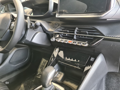 Peugeot 2008 1.0T Gt
