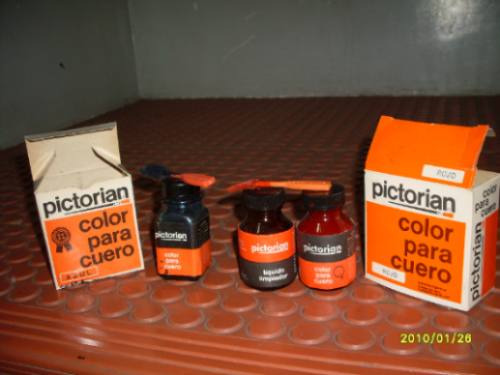 Cajas Pictorian Dos Con Tres Frascos Color Para Cueros