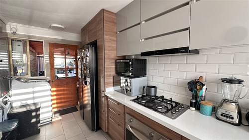 Hacienda El Peñon, Preciosa Casa Roble Condominio