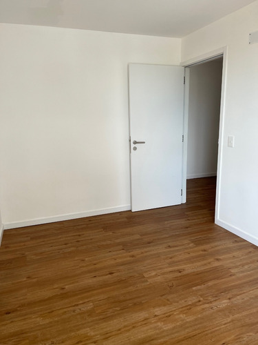 Imagen 15 de 21 de Centro Vendo Apartamento 2 Dormitorios Con Garage