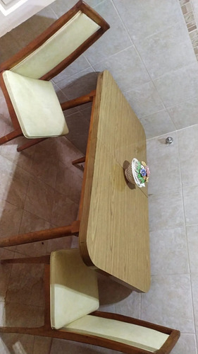 Mesa De Cocina Fórmic Impecable+ Dos Sillas Marrón Claro Marrón Claro (Usado)