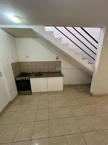 Depto. En Duplex De 3 Ambientes En Alquiler Con Opcion A Compra