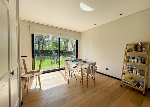 Vende Casa Impecable En Golf De Manquehue En Lo Barnechea