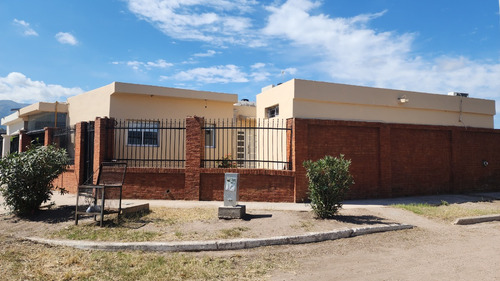 Casa Ampliada En Venta En La Punta, B° Los Lapachos