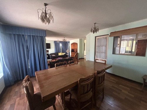 Se Vende Amplia Casa 5 D. 3b. Pedro Aguirre Cerda