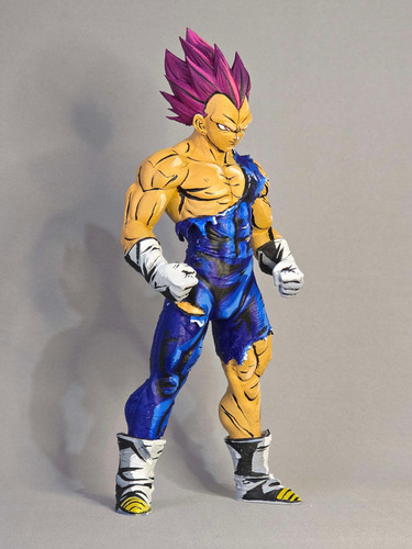 Figura Vegeta Ultra Ego 35cm - 3d (mak3d.mdq)