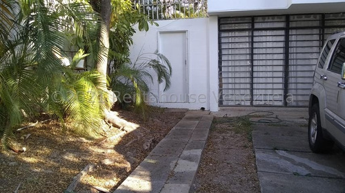 Imagen 26 de 30 de Casa En Venta Urb. El Marques Rent A House Los Samanes 22-10833