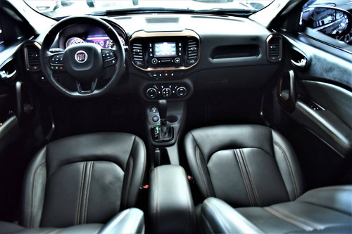 Fiat Toro 2.4 16v Multiair Flex Volcano At9