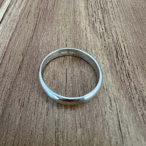 Imagen 6 de 10 de Argolla De Plata 925 De 4mm De Matrimonio Agálea Joyería