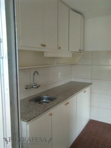 Imagen 3 de 5 de Venta De Apartamento, 2 Dormitorios, 1 Baño ,terraza, Jaime Cibils, La Blanqueada.