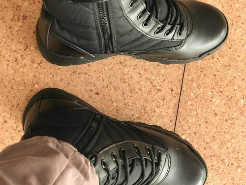 Imagen 2 de 6 de Botas De Militar O Policías, La Marca Es Swat Y Varios Size.