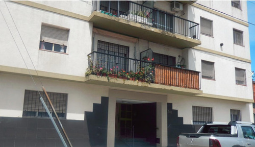 Imagen 1 de 14 de Ph Con Doble Patio Y Parrilla- Quilmes Centro