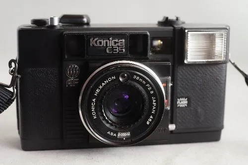Cámara analógica telemétrica Konica C35 38mm Kit