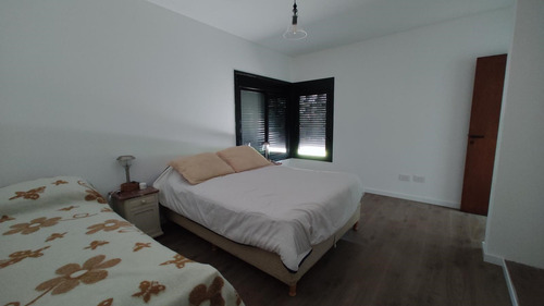 Casa Chalet En Venta En Pucará Los Búhos, Roldán, San Lorenzo