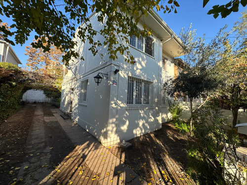 Oportunidad De Casa En Ñuñoa (96425)