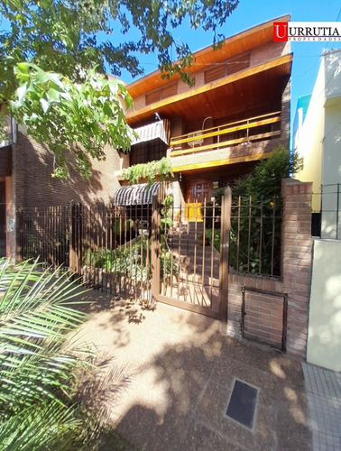 Imagen 1 de 23 de Chalet 7 Amb En 3 Plantas S/lote De 258m2. Impecable Estado.