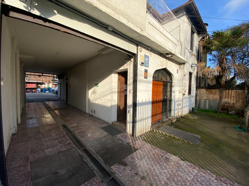 Oportunidad: Oficina Comercial Frente Al Parque O'higgins