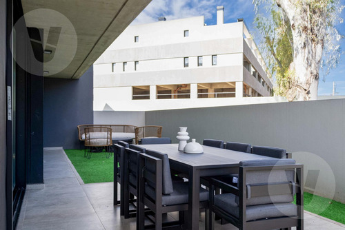 Departamento En Venta - Canning, Cabral 3300