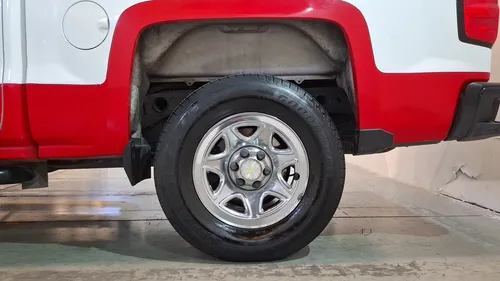 Chevrolet Silverado 2500 5.3 2500 DOBLE CABINA F AT 4WD