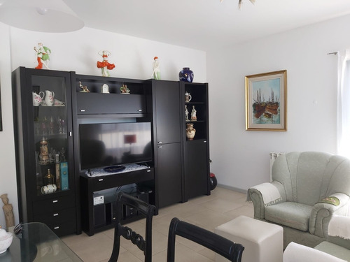 Tu Mejor Inversión! Departamento 2 Dormitorios Con Cochera Céntrico Puerto Madryn Chubut