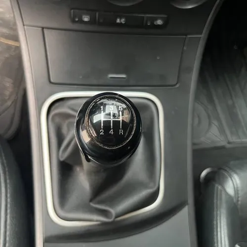Mazda 3 Mt 1.6 Cc 2014** Marca: Mazda 3 Línea O Versión: