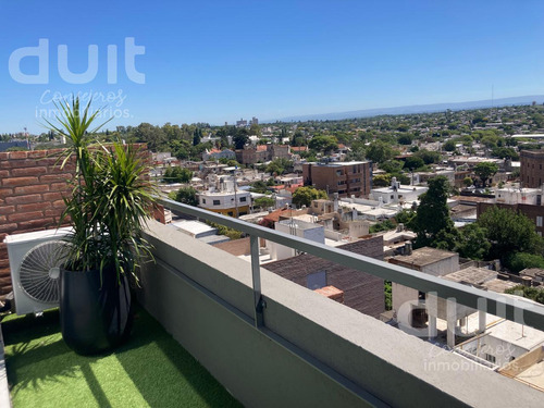 Piso 4to Con Balcon. Oportunidad En Nueva Cordoba!