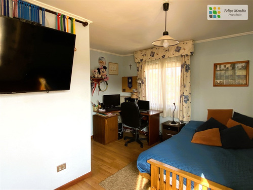 Casa 2 Pisos,remodelada,3dorm. 2 Baños