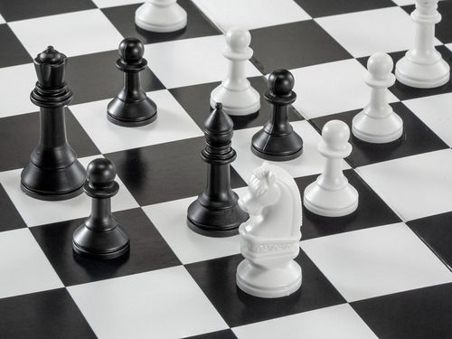 Ajedrez Juego De Mesa Clasico Estrategia Ruibal Linea Azul
