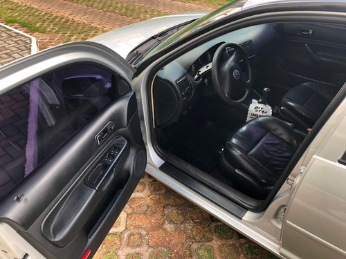 Volkswagen Golf Generation 1.6 2005/2005 Gasolina Completo