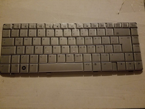 Teclado Hp Serie Dv 6000 No. Parte 441426-161 Plateado