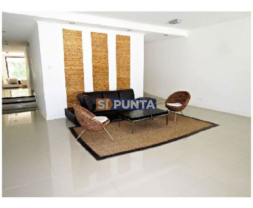 Imagen 2 de 30 de Apartamento En Alquiler Anual