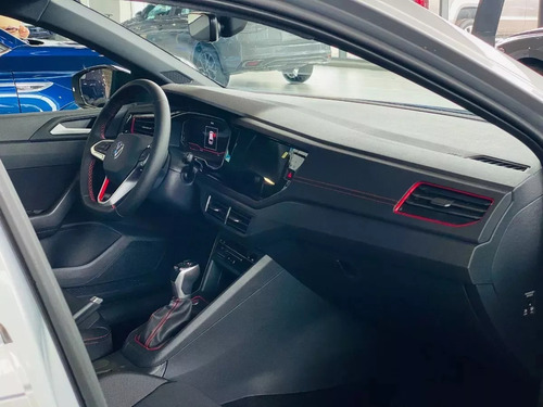 Volkswagen Polo GTS 250 TSI AT