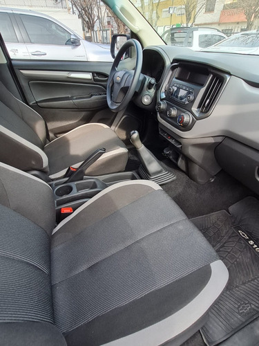 Imagen 11 de 15 de Chevrolet S10 2.8 Td 4x2 Ls