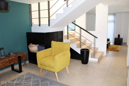 Imagen 1 de 14 de Casa En Renta Completamente Amueblada En Privada Ig213445